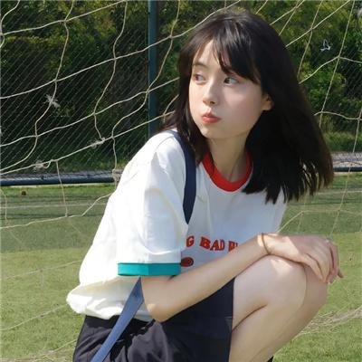 白色堡垒海报